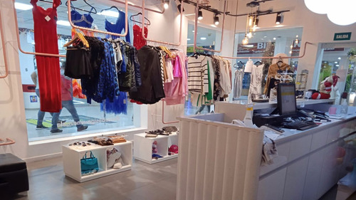 Fondo De Comercio En Venta Tienda De Ropa En Cc Los Próceres Libertador Caracas