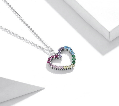 Collar De Plata S925 Con Circones Arcoíris Diseño Corazón