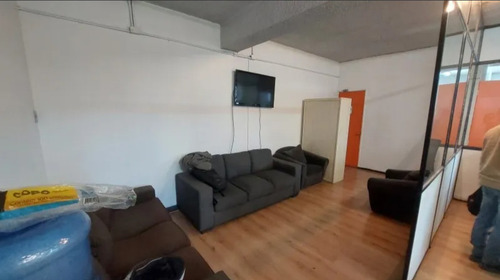 Arriendo Bodega De 984m2 C/oficina En Indepndencia