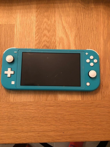 Nintendo Switch Lite, Con Funda Protectora Y 3 Juegos