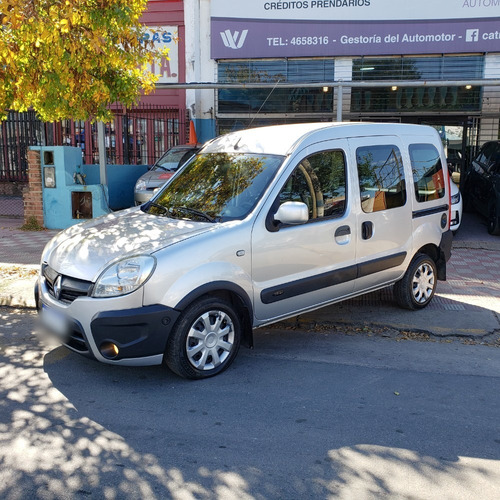 Renault Kangoo Confort 5as 2016 Con Gnc