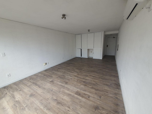 Alquiler De Apartament Monoambiente Ciudad Vieja Montevideo