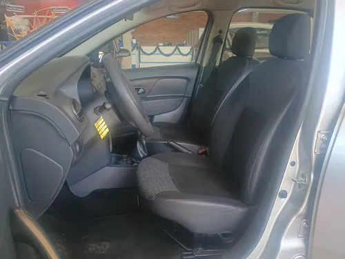 Renault Logan 1.6 Authentique