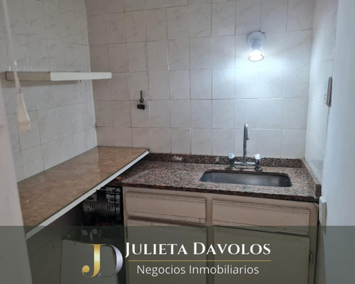 Se Vende Monoambiente Dividido En Palermo, A 1 Cuadra Del Alto Palermo. Apto Profesional