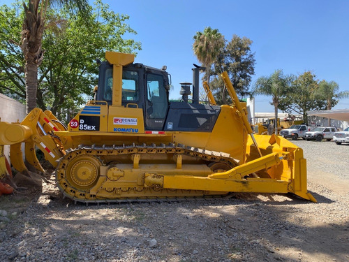 Tractor Bulldozer Komatsu D85