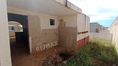 Imagen 19 de 20 de Casa En Urb. El Aguila Municipio Tubores