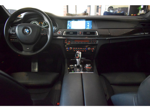 BMW 750i 4.4 M SPORT SEDAN V8 32V GASOLINA 4P AUTOMÁTICO