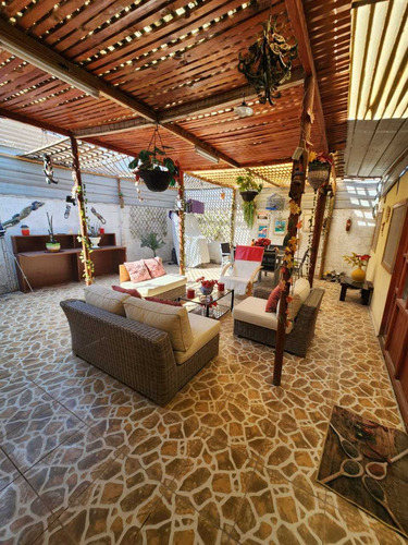 Amplia Y Elegante Casa En Alto Hospicio (85161)