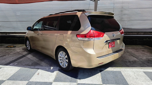 Toyota Sienna 3.5 Limited V6 At