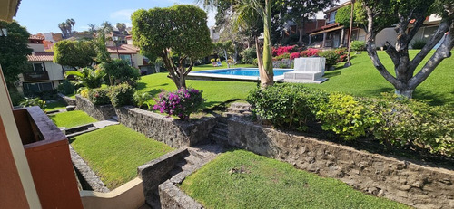 Casa En Condominio En Venta En Fraccionamiento Burgos, Temixco, Morelos.