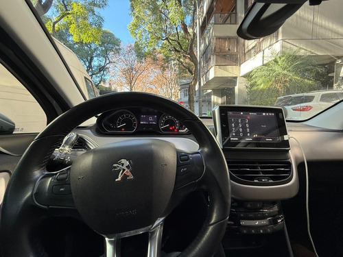 Peugeot 208 1.6 Feline Tiptronic