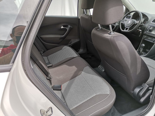 Imagen 10 de 12 de Vento Comfortline Plus Std 2020