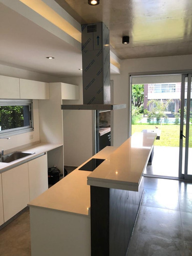 Imagen 4 de 10 de Venta Casa 4 Ambientes Altos Hudson Apto Crédito