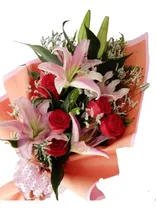 Comprar Ramo De Rosas Y Lilium. Envíos De Flores. Flores A Domicilio