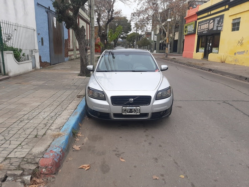 Imagen 2 de 9 de Volvo C30 2008 2.0 145hp Mt Pack Plus