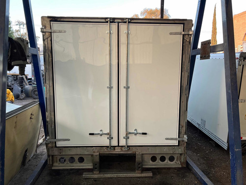 Caja Refrigerada 4.30 Metros De Largo Con Carrie Supra 550