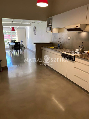 Casa Refaccionada A Nuevo Con Parque Excelente Ubicación