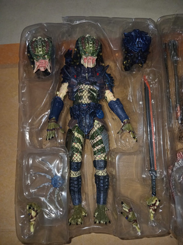 Ultimate Armored Lost Predator Bootleg (Usado)