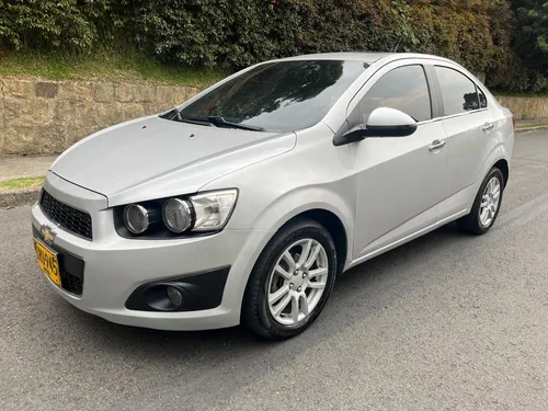 Chevrolet Sonic 1.6 Lt 5 p Automática