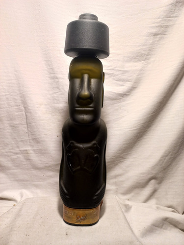 Botella De Pisco Moai, Vacía, Altura 34 Cm De Vidrio.