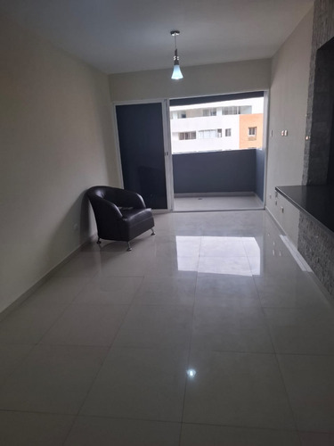 Apartamento En Venta Urbanizacion El Parral
