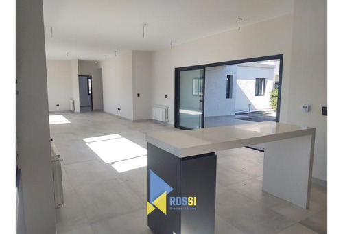 Imagen 6 de 30 de Vendo Casa En Verandas Siete Soles Con Vista A Espacio Verde 3 Dorm Escritorio