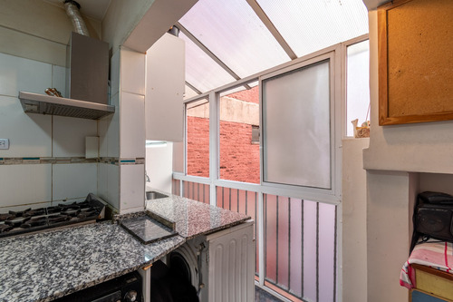 Venta Departamento 3 Ambientes Con Balcón Y Vista Abierta En San Cristóbal