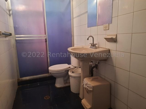 Imagen 8 de 14 de Casa En Venta En Av. Fermin Toro, San Juan De Los Morros.23-16060