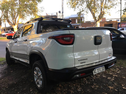 Imagen 3 de 8 de Fiat Toro 2.0 Freedom 4x2 2017