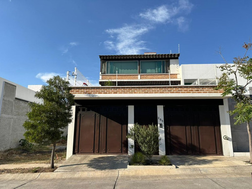 Casa En Venta En Morelia , Vista Bella