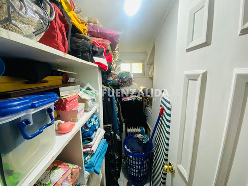 Casa En Venta De 3 Dorm Y 2 Bañ En La Comuna De El Bosque