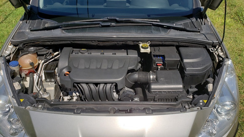 Peugeot 408 Feline