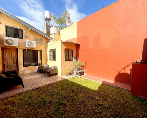 Venta Casa 2 Ambientes Jardín Parrilla Turdera