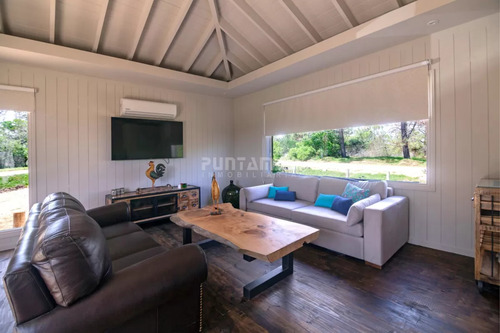 Moderna Casa De 1 Dormitorio Con Piscina A 100 Mts De La Playa De Jose Ignacio