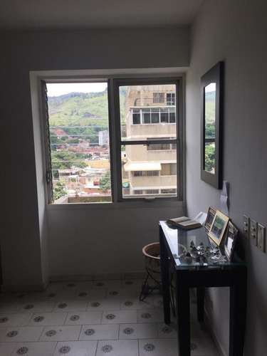 Imagen 16 de 18 de Tradicional Y Excelente Apartamento De 120mts2 En San Bernardino Tapas 04243564365