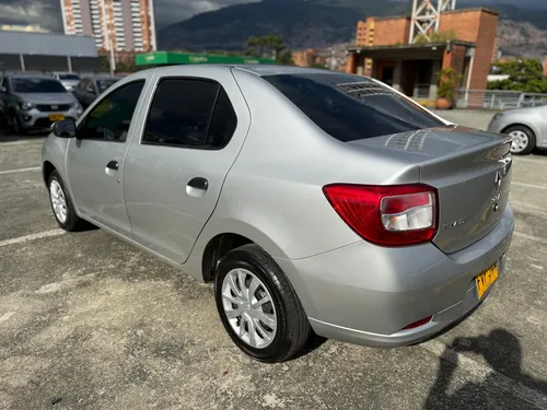 Renault Logan 1.6 Authentique / Life