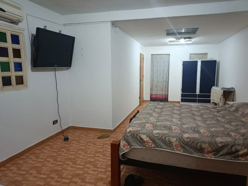 Casa En Venta En Guatire Castillejo De Un Nivel Economica Acogedora En Calle Cerrada Cerca Del Hospital Conjunto Residencial Mucuchies Con Terraza Patio Techado