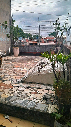 Sobrado Com Casa Nos Fundos E Um Ponto Residencial Do Lado