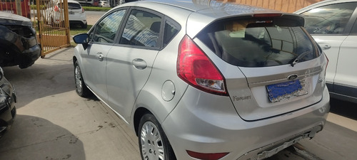 Ford Fiesta Chocado