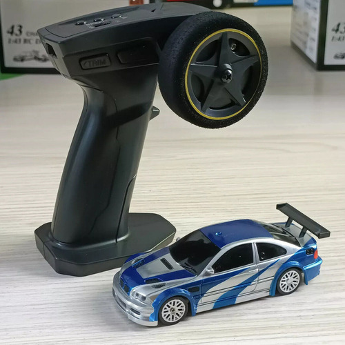 Auto Rc Drift 4wd Escala 1:43 Con Cono De Tráfico