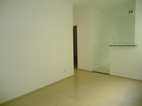 Imagem 2 de 8 de Apartamento Com 2 Dormitórios Para Alugar, 45 M² Por R$ 550,00/mês - Piracicamirim - Piracicaba/sp - Ap0349