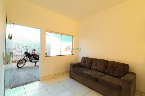 Imagem 3 de 15 de Casa À Venda, 3 Quartos, 5 Vagas, Icaraí - Divinópolis/mg - 34248