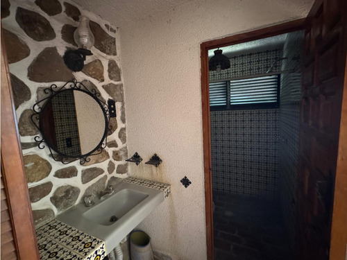 Casa En Renta A Orilla Del Lago Teques Mc.