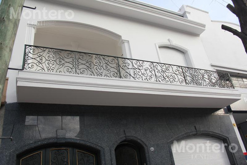 Venta  Casa 5 Ambientes - Villa Luro