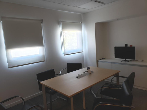 Excelente Oficina En Torre 550m2 , Instalada P/entrar, Piso Técnico, Cocheras, Seguridad 24hs