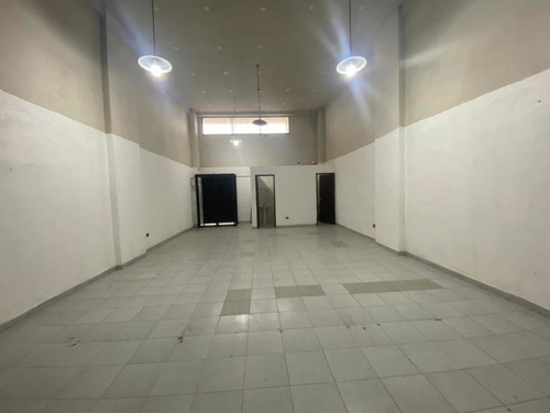 Imagen 3 de 6 de Venta O Alquiler Local Cc Cristal Plaza