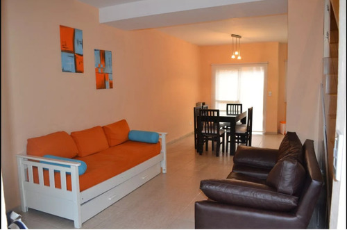 Imagen 5 de 7 de Duplex En Alquiler Hasta 6 Persona, C/parrila Y Cochera