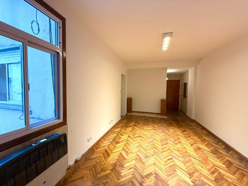 3 Ambientes A Nuevo A 2 Cuadras De Cabildo