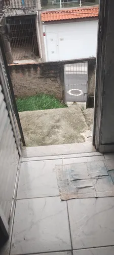 Casa 1 Quarto, Sala, Cozinha, Lavanderia E Banheiro.