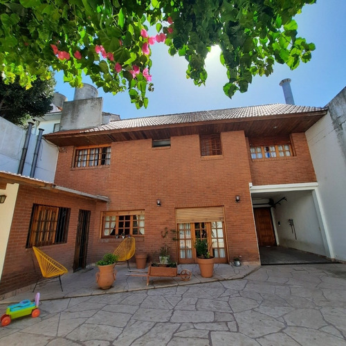 Imagen 24 de 30 de Chalet 4 Ambientes En Dos Plantas Pleno Barrio Pompeya, Para Entrar A Vivir